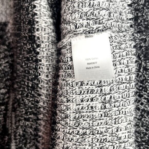 a.n.a Grey Striped Cotton V-Neck Sweater size Large - Picture 6 of 6